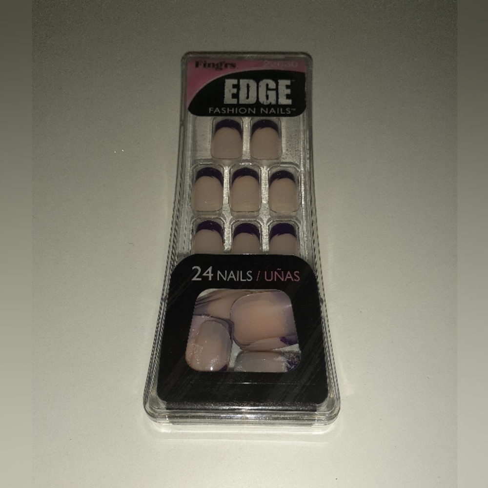 1 Pack of Brand New Press-On Nails (24 Pack)